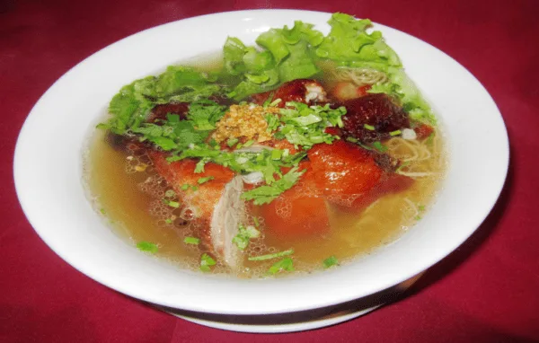 353 - Soupe de nouilles au canard laqué