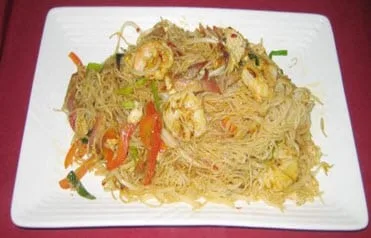 552 552 - Vermicelles singapour au porc laqué et crevettes (pimenté)